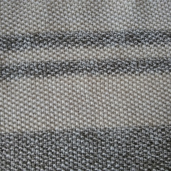 GAP Sweater Shirt Size Small - Picture 3 of 5